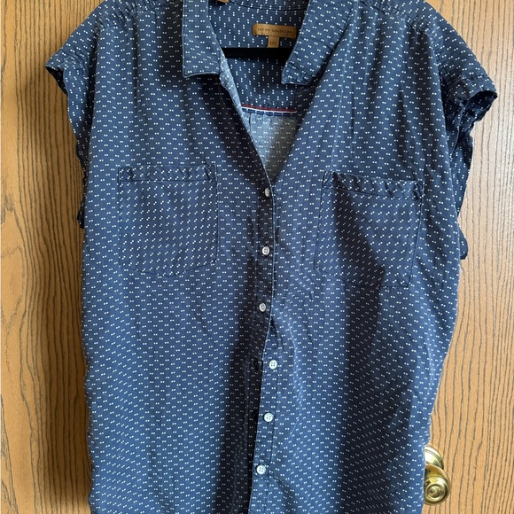 Jach’s Girlfriend Button Up Shirt - Picture 1 of 4